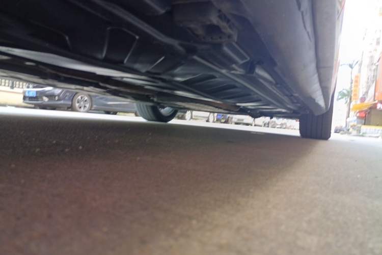 Used Mercedes-Benz E-Class 2018 E 300 L Sporty and Stylish Model Chassis Rear Right