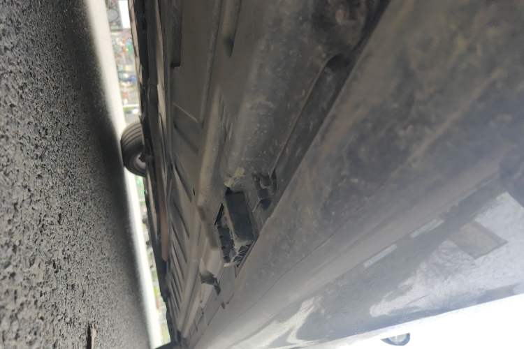 Used Mercedes-Benz E-Class 2018 Facelift E 200 L 4MATIC Chassis Rear Right