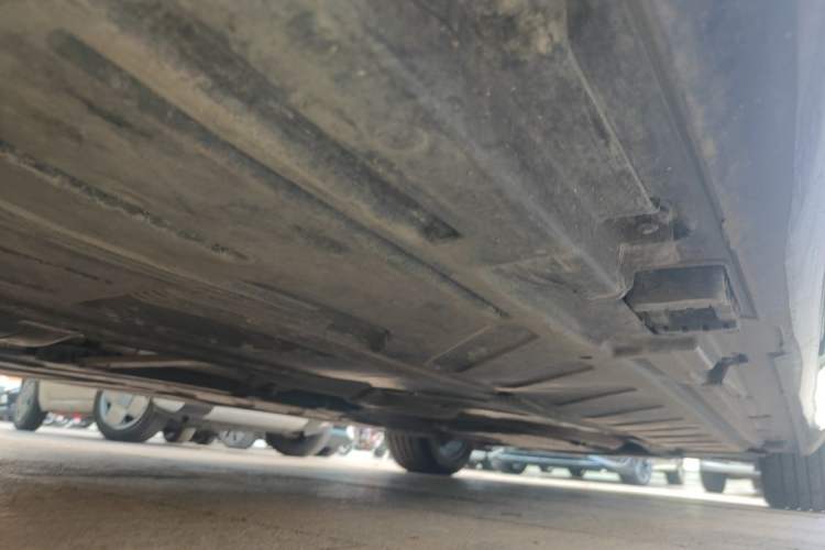 Used Mercedes-Benz E-Class 2018 Facelift E 200 L Chassis Rear Right