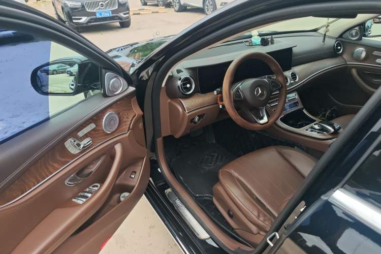 Used Mercedes-Benz E-Class 2018 Facelifted E 300 L Stylish Version Driver Seat