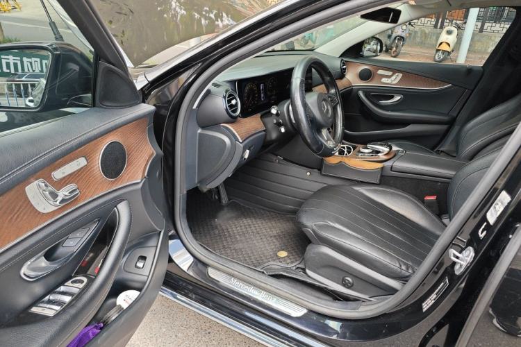 Used Mercedes-Benz E-Class 2018 Facelifted E 300 L Stylish Version Driver Seat
