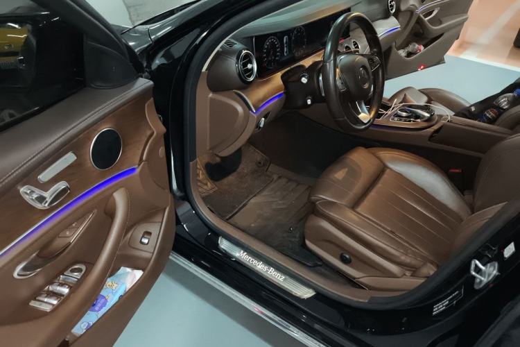 Used Mercedes-Benz E-Class 2018 E 200 L Driver Seat