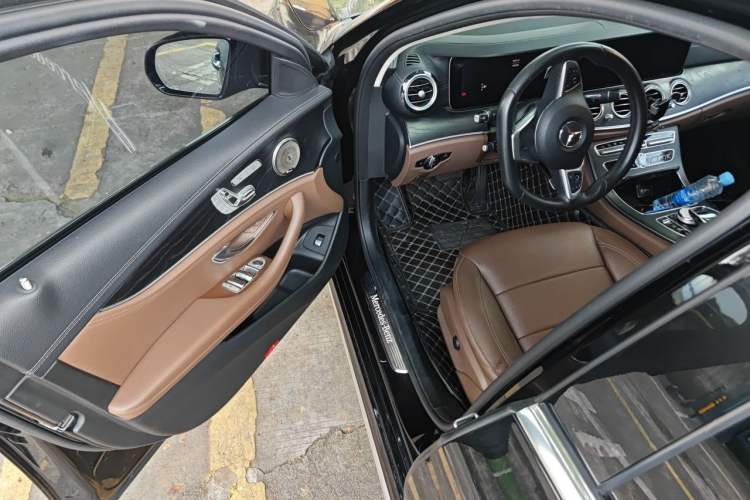 Used Mercedes-Benz E-Class 2018 Restyled E 300 L Sporty and Stylish Edition Driver Seat