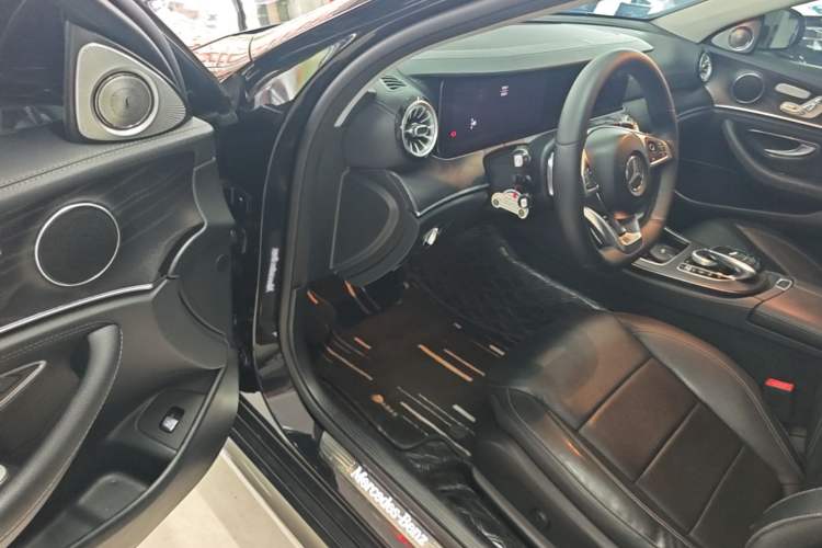 Used Mercedes-Benz E-Class 2018 Restyled E 300 L Sport Luxury Edition Driver Seat