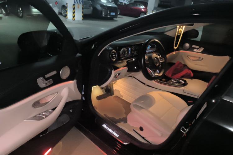 Used Mercedes-Benz E-Class 2018 Restyled E 300 L Sporty and Stylish Edition Driver Seat
