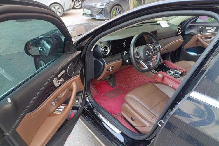 Used Mercedes-Benz E-Class 2018 E 300 L Sporty and Stylish Model Driver Seat