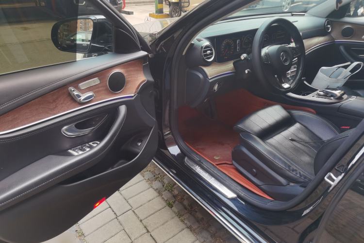 Used Mercedes-Benz E-Class 2018 E 200 L Driver Seat