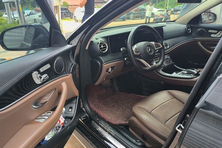 Used Mercedes-Benz E-Class 2018 E 300 L Sport Luxury Edition Driver Seat