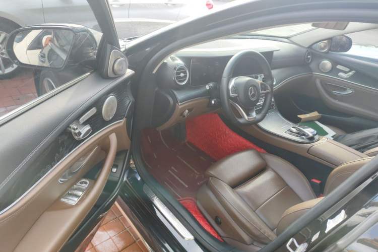 Used Mercedes-Benz E-Class 2018 Facelift E 200 L Sport Edition Driver Seat