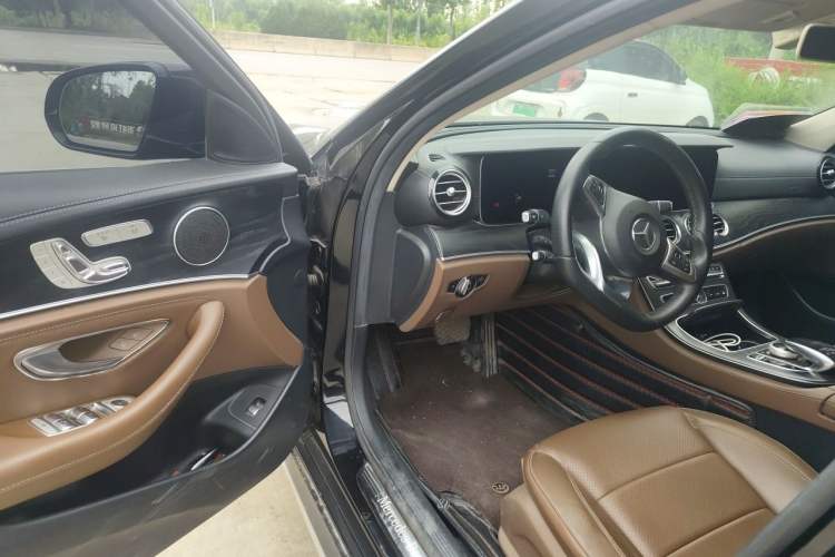 Used Mercedes-Benz E-Class 2018 Restyled E 300 L Sport Luxury Edition Driver Seat