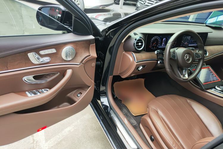 Used Mercedes-Benz E-Class 2018 Facelifted E 300 L Stylish Version Driver Seat