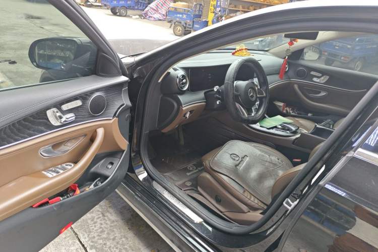 Used Mercedes-Benz E-Class 2018 Restyled E 300 L Sport Luxury Edition Driver Seat