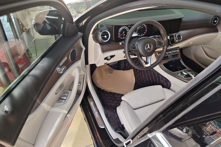 Used Mercedes-Benz E-Class 2018 E 200 L Driver Seat