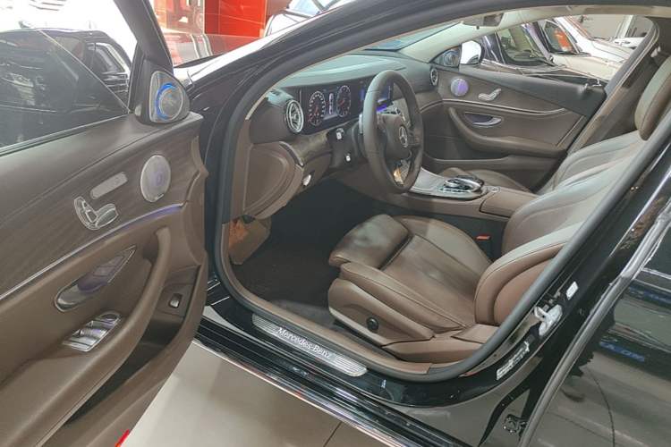 Used Mercedes-Benz E-Class 2018 E 200 L Driver Seat