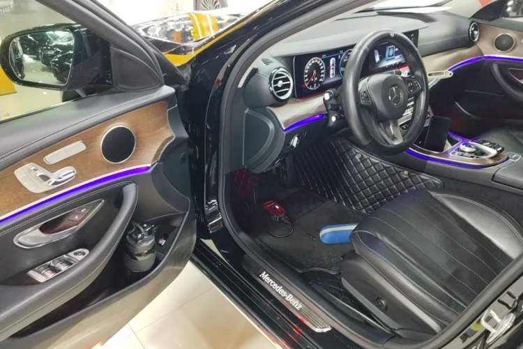 Used Mercedes-Benz E-Class 2018 Facelifted E 300 L Stylish Version Driver Seat