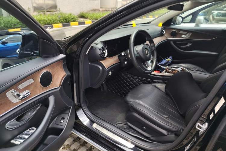 Used Mercedes-Benz E-Class 2018 Facelifted E 300 L Stylish Version Driver Seat