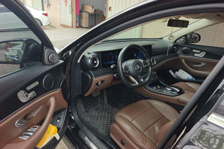 Used Mercedes-Benz E-Class 2018 Restyled E 300 L Sporty and Stylish Edition Driver Seat