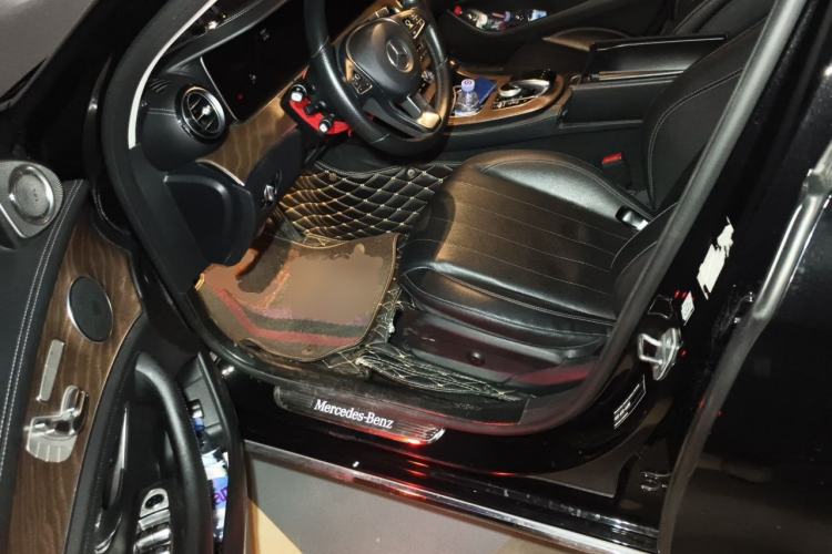 Used Mercedes-Benz E-Class 2018 Facelift E 300 L Luxury Edition Driver Seat