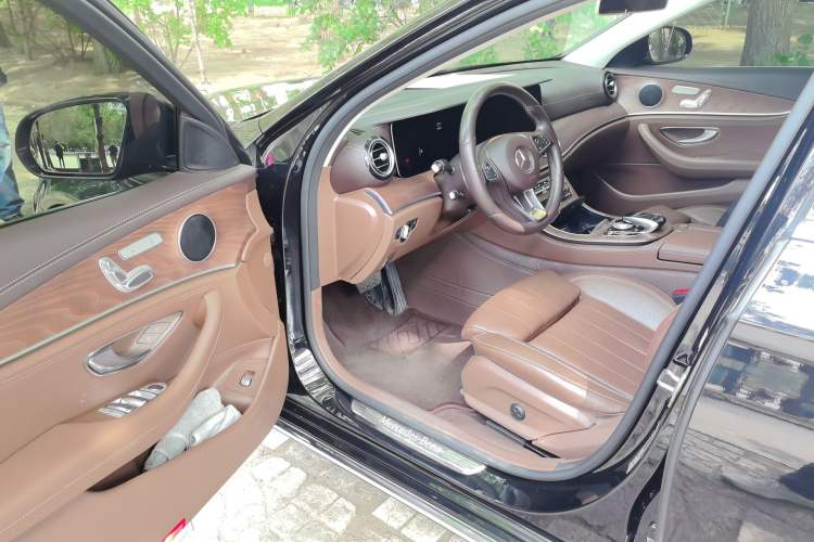 Used Mercedes-Benz E-Class 2018 Facelift E 200 L 4MATIC Driver Seat