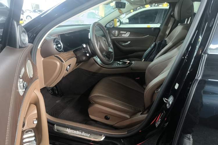 Used Mercedes-Benz E-Class 2018 Facelifted E 300 L Stylish Version Driver Seat