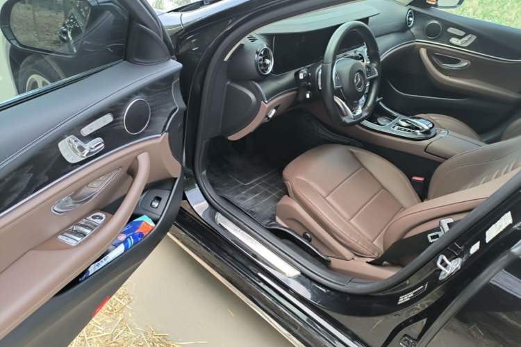 Used Mercedes-Benz E-Class 2018 Restyled E 300 L Sporty and Stylish Edition Driver Seat