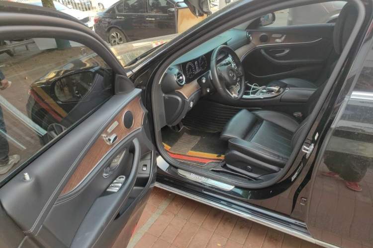 Used Mercedes-Benz E-Class 2018 E 200 L 4MATIC Driver Seat