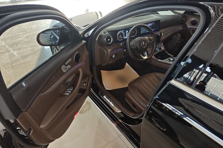 Used Mercedes-Benz E-Class 2018 Facelift E 200 L 4MATIC Driver Seat
