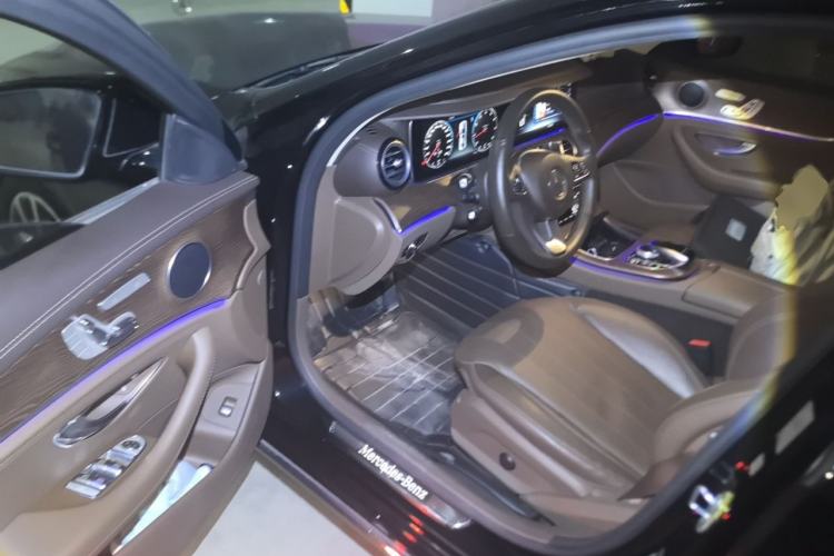 Used Mercedes-Benz E-Class 2018 Facelifted E 300 L Stylish Version Driver Seat