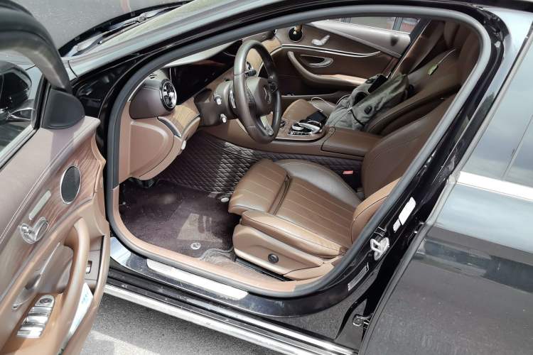 Used Mercedes-Benz E-Class 2018 Facelift E 200 L Driver Seat
