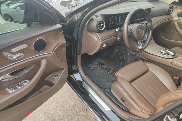 Used Mercedes-Benz E-Class 2018 Facelift E 200 L Driver Seat