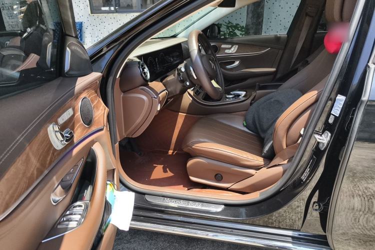 Used Mercedes-Benz E-Class 2018 Facelift E 300 L Luxury Edition Driver Seat