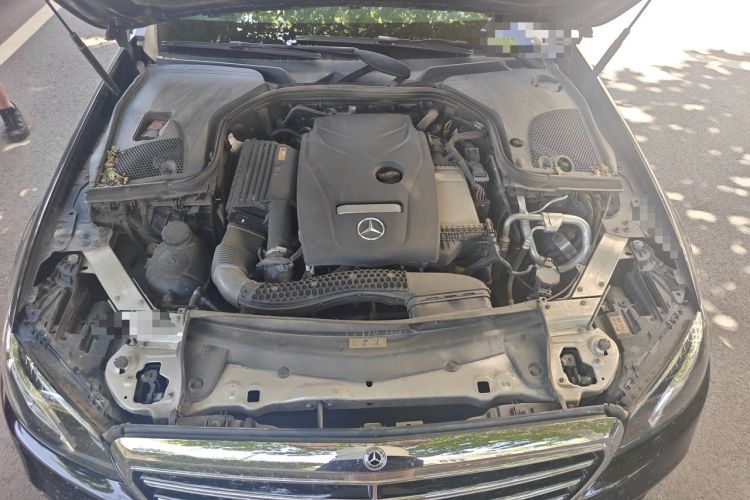 Used Mercedes-Benz E-Class 2018 Facelift E 300 L Luxury Edition Engine Bay