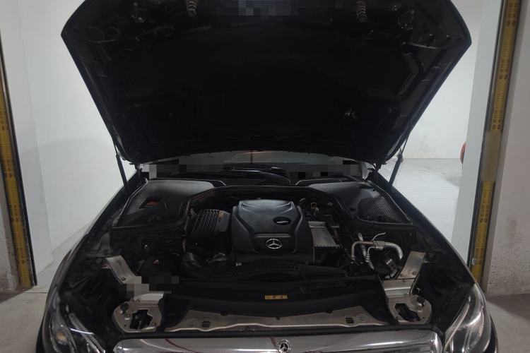 Used Mercedes-Benz E-Class 2018 Facelift E 300 L Luxury Edition Engine Bay