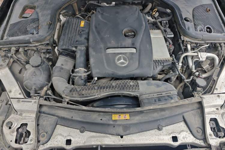 Used Mercedes-Benz E-Class 2018 Facelift E 200 L Engine Bay