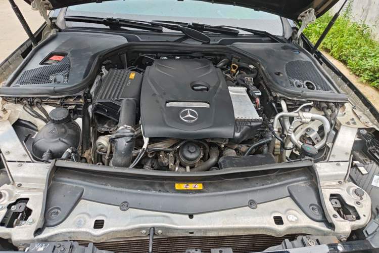 Used Mercedes-Benz E-Class 2018 Facelifted E 300 L Stylish Version Engine Bay