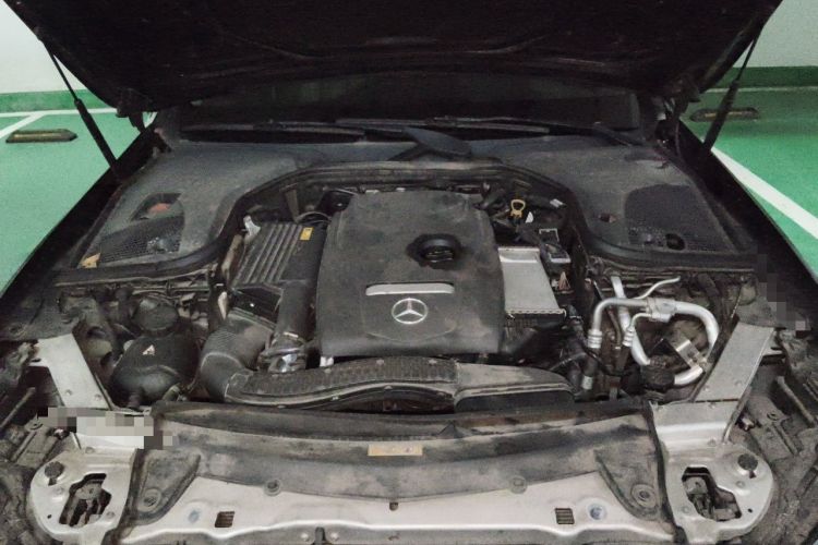 Used Mercedes-Benz E-Class 2018 E 300 L Luxury Model Engine Bay