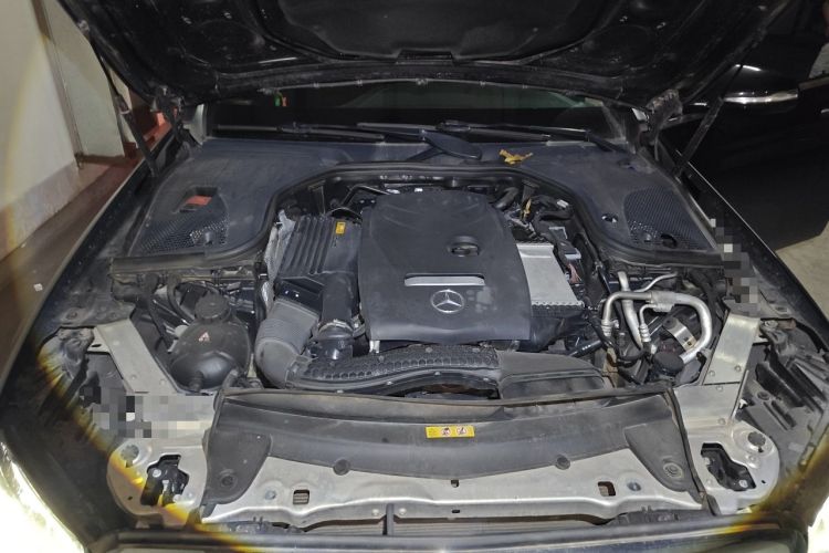 Used Mercedes-Benz E-Class 2018 Facelift E 200 L Engine Bay