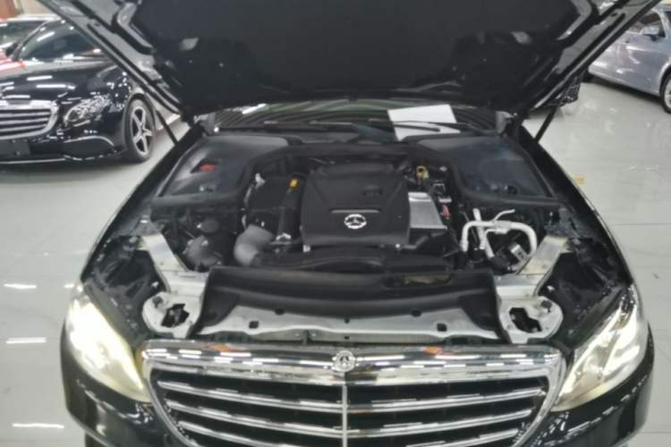 Used Mercedes-Benz E-Class 2018 Facelifted E 300 L Stylish Version Engine Bay