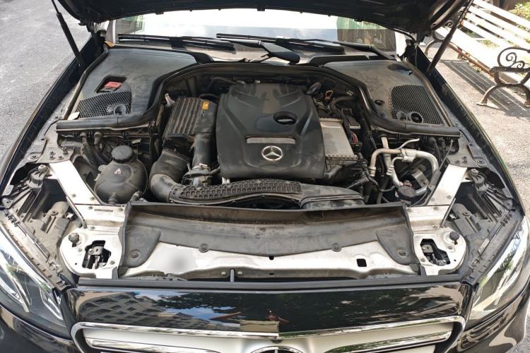 Used Mercedes-Benz E-Class 2018 E 300 L Sport Luxury Edition Engine Bay