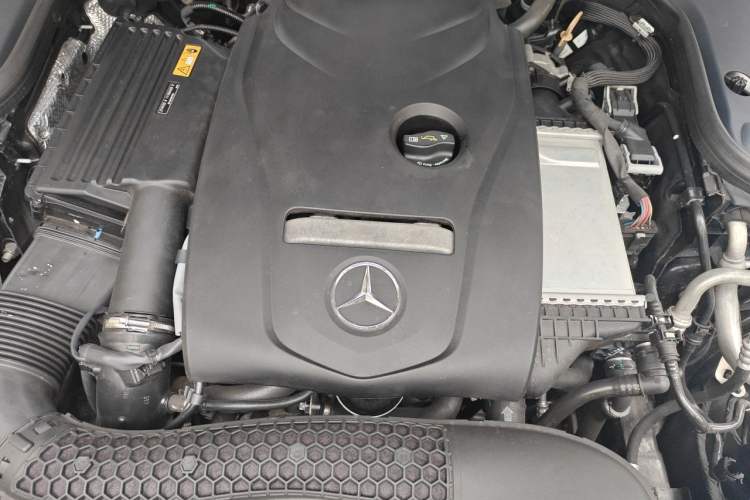 Used Mercedes-Benz E-Class 2018 Facelift E 200 L Engine Bay
