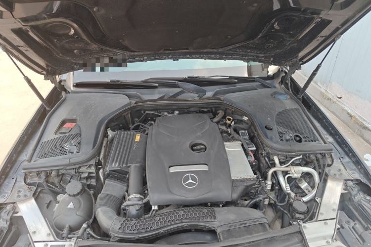 Used Mercedes-Benz E-Class 2018 E 200 L Engine Bay