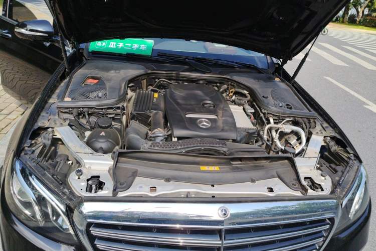 Used Mercedes-Benz E-Class 2018 Facelift E 300 L Luxury Edition Engine Bay