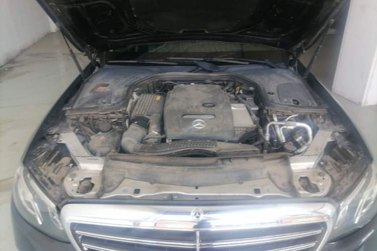 Used Mercedes-Benz E-Class 2018 Facelift E 200 L Engine Bay