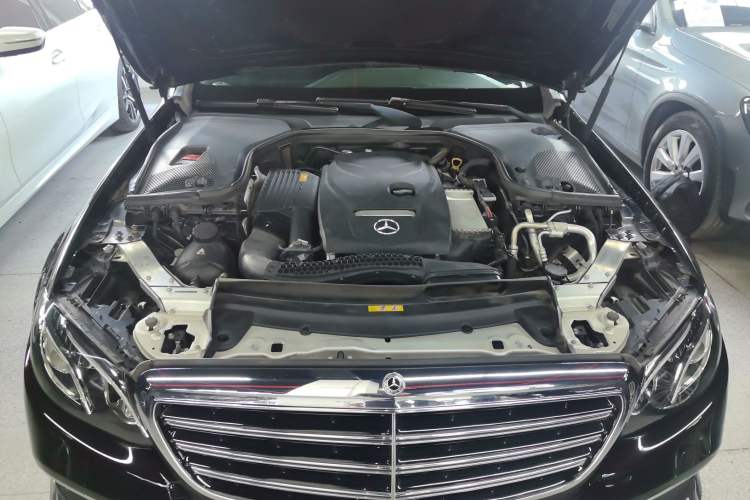 Used Mercedes-Benz E-Class 2018 Facelift E 200 L Engine Bay