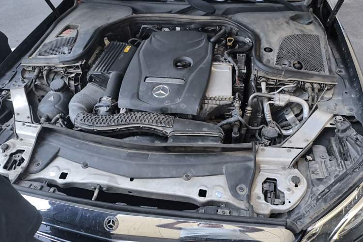 Used Mercedes-Benz E-Class 2018 Facelift E 200 L Engine Bay