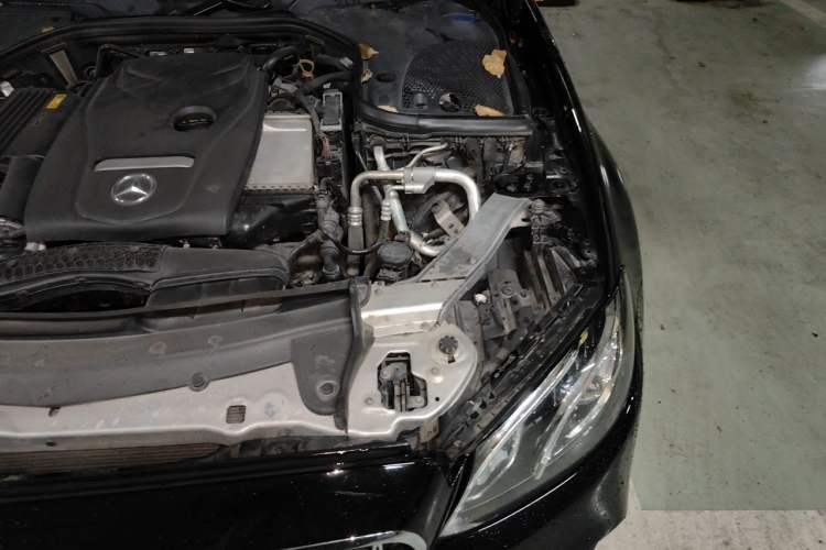 Used Mercedes-Benz E-Class 2018 Restyled E 300 L Sport Luxury Edition Engine Bay Left
