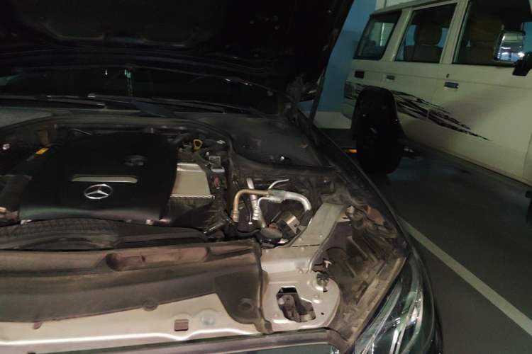 Used Mercedes-Benz E-Class 2018 E 300 L Stylish Model Engine Bay Left
