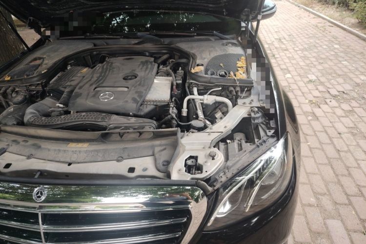 Used Mercedes-Benz E-Class 2018 Facelift E 200 L Engine Bay Left