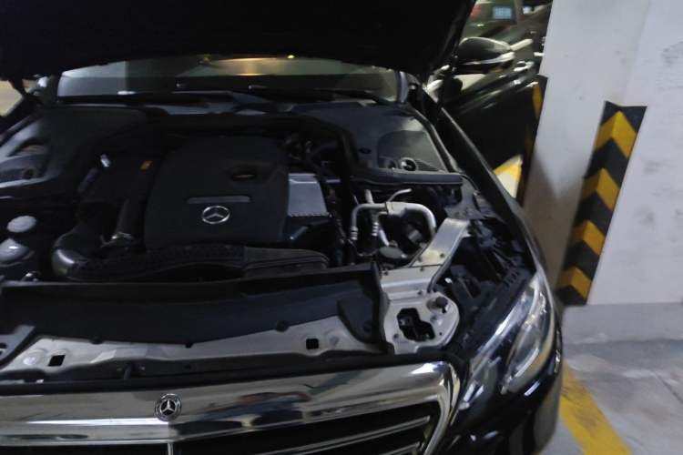 Used Mercedes-Benz E-Class 2018 Facelifted E 300 L Stylish Version Engine Bay Left