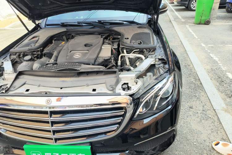 Used Mercedes-Benz E-Class 2018 E 200 L Sport Edition Engine Bay Left